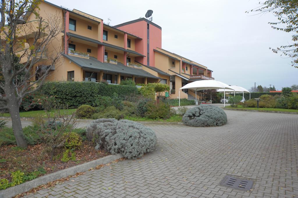 Le Gronde Hotel Cava Manara Exterior photo