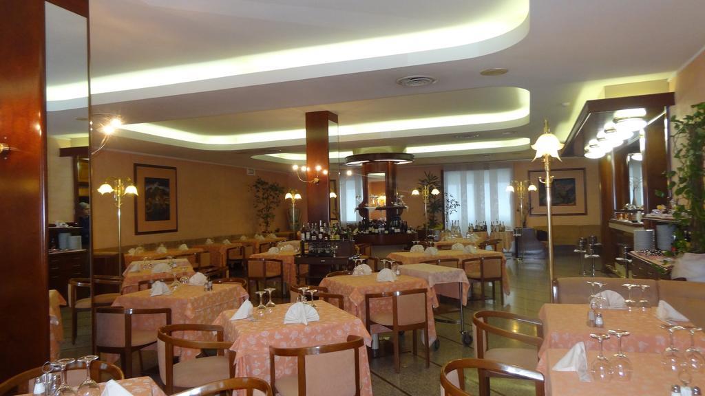 Le Gronde Hotel Cava Manara Exterior photo