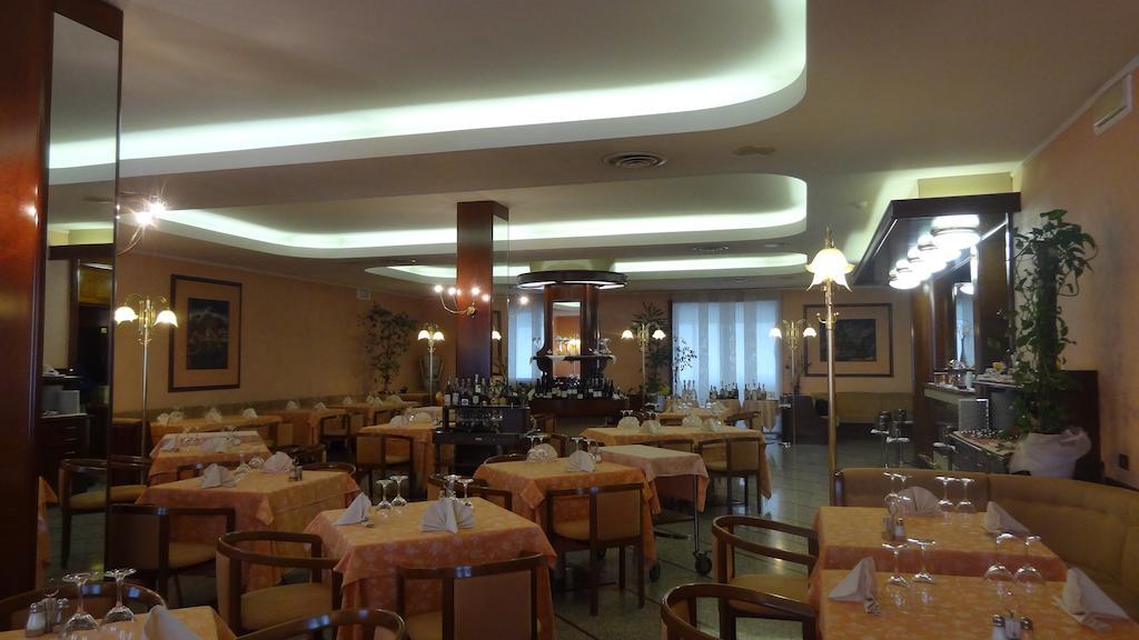 Le Gronde Hotel Cava Manara Exterior photo